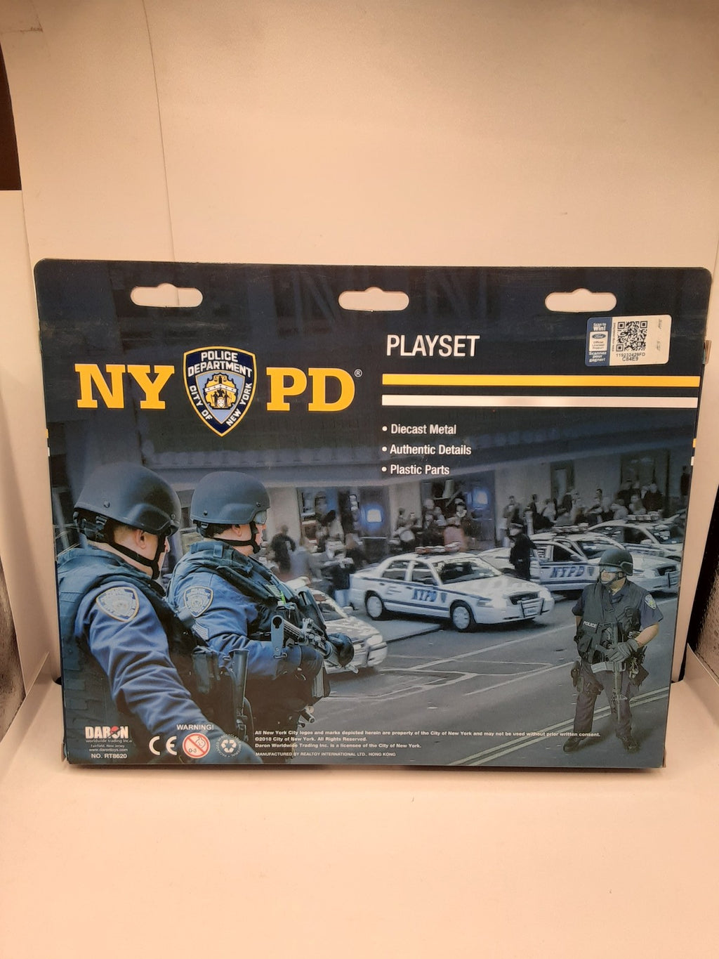 Daron New York Police Department Playset - 12 pieces