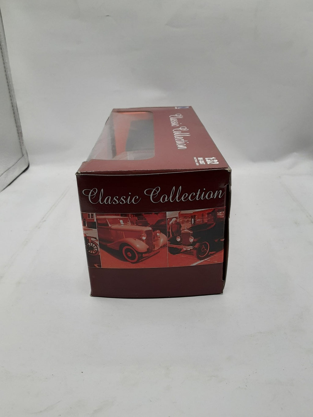 NewRay Die-Cast Classic Collection Ambulance 1924 Chevy 1 - Ton Series H Truck
