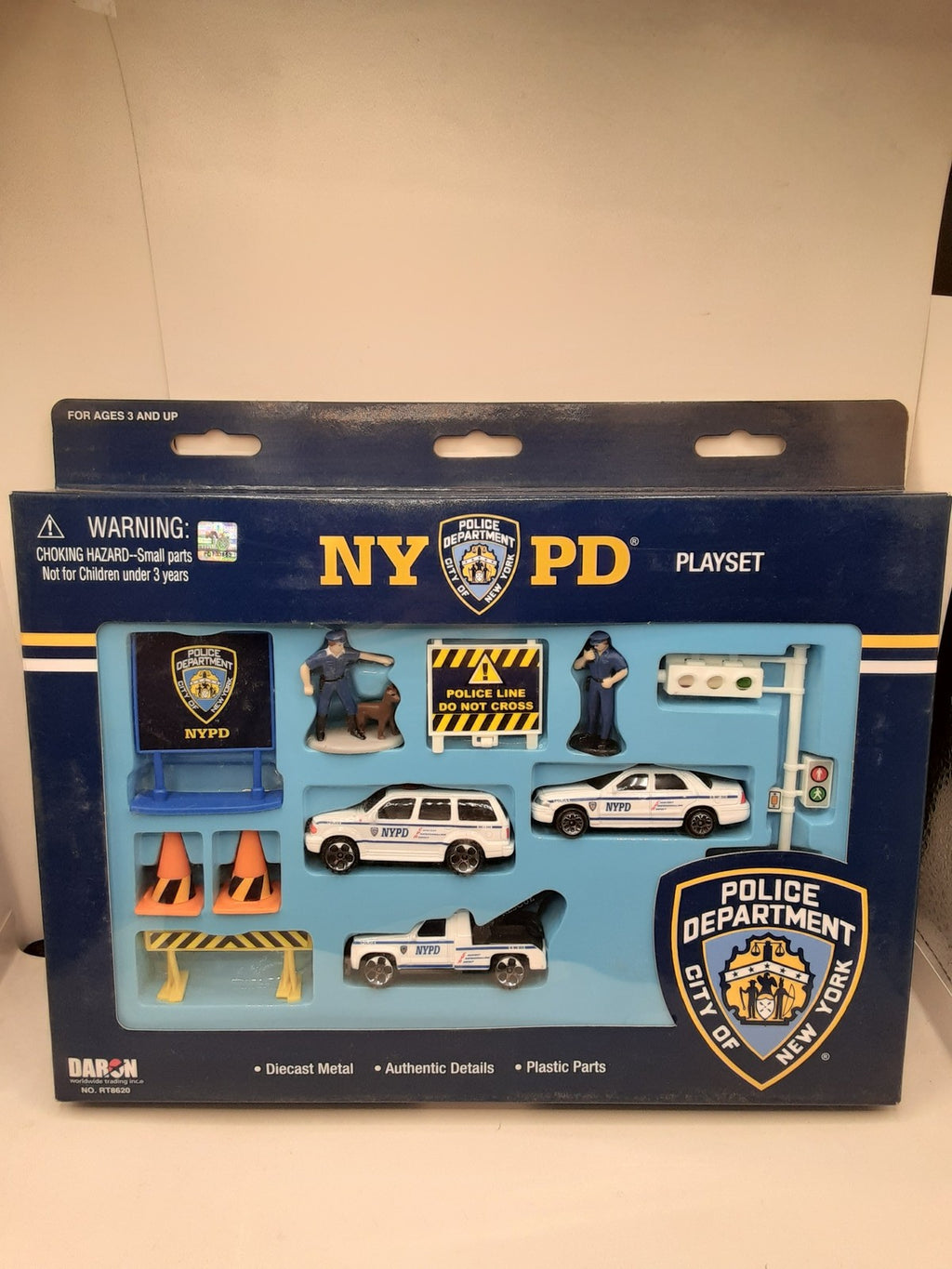 Daron New York Police Department Playset - 12 pieces