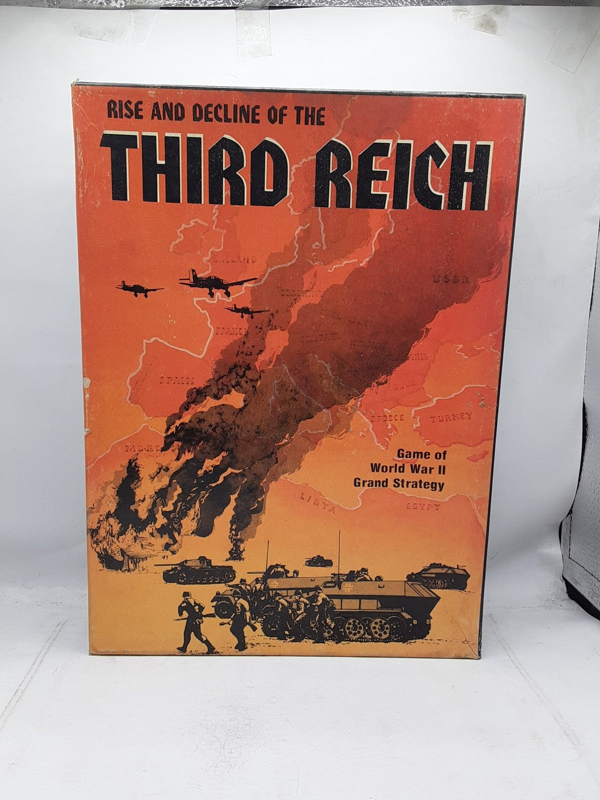The Avalon Hill Game Company BOOKCASE Game Rise and Decline of the Third Reich